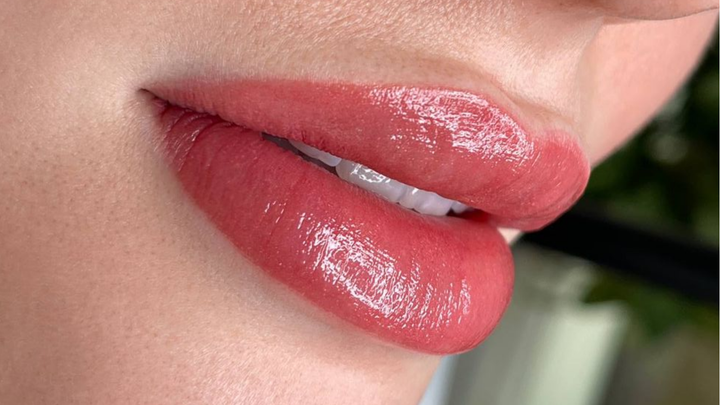 Micropigmentación de labios: definición, color y equilibrio en la estética perioral